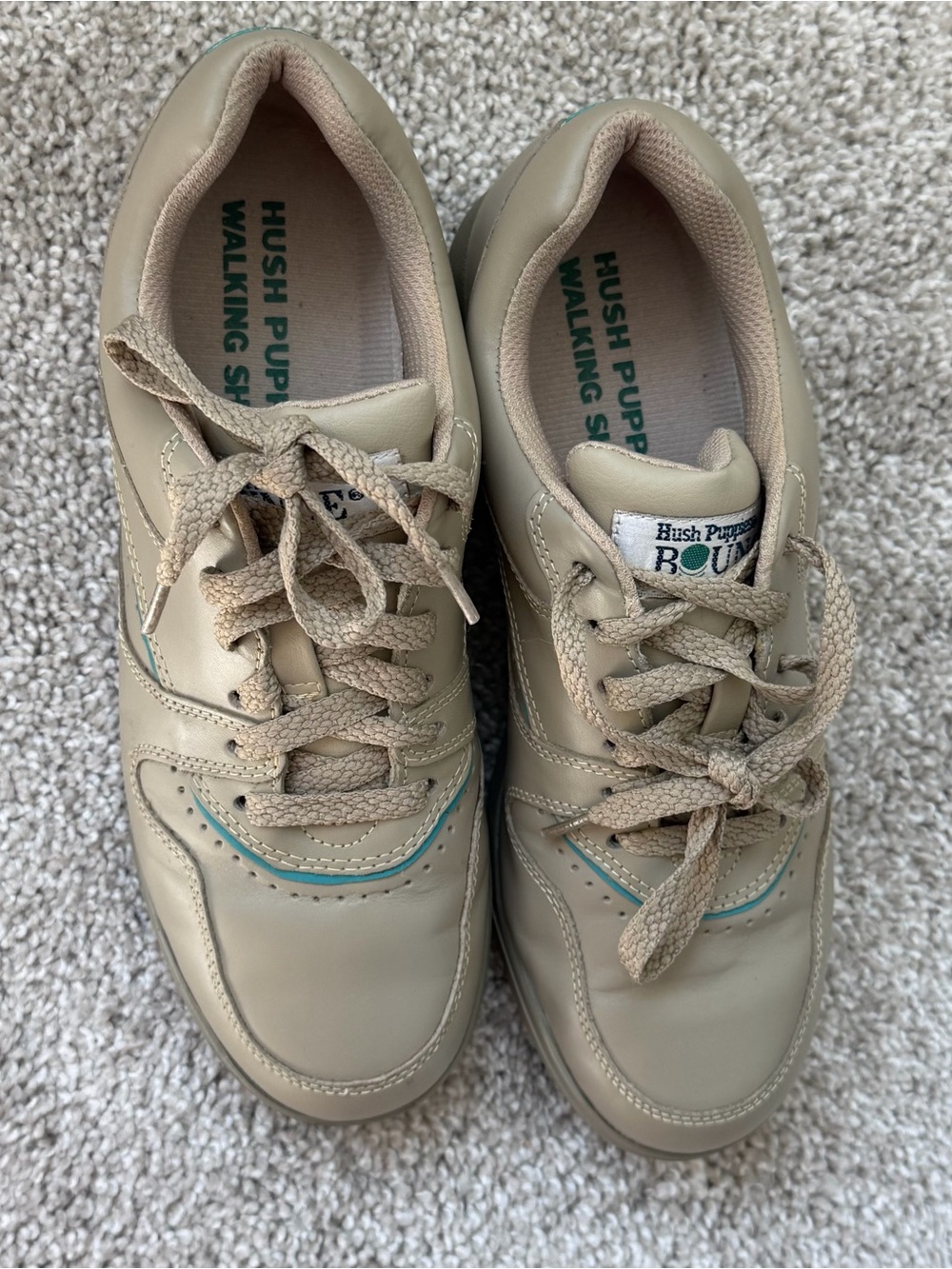 Hush Puppies Women’s Beige Walking Shoes Sz 7.5